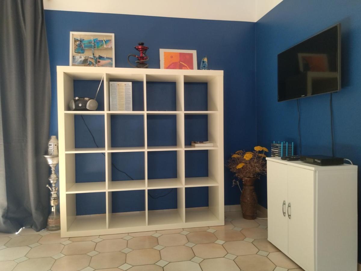 Ervin Cosy Two Bedroom Center Apartment *