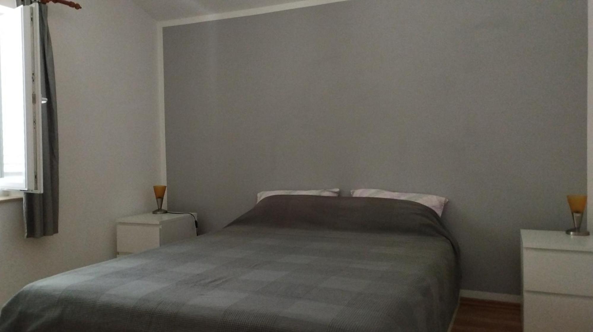 Ervin Cosy Two Bedroom Center