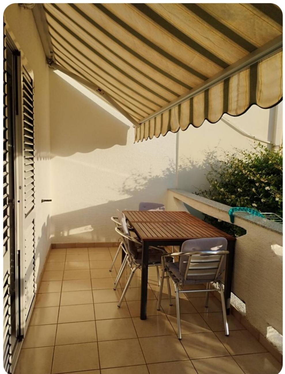 Ervin Cosy Two Bedroom Center * Novalja